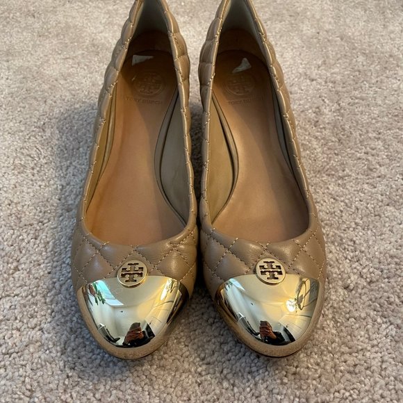 TORY BURCH Kaitlin Metallic Gold Toe Quilted Chunky Heel Size 10 - Picture 3 of 10